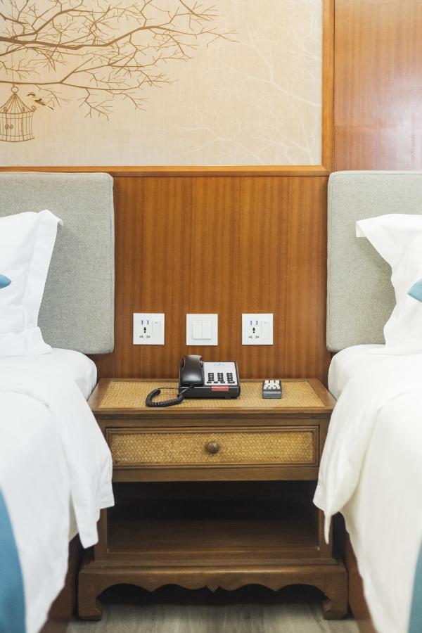 Thapae Twins Hotel Chiang Mai Luaran gambar